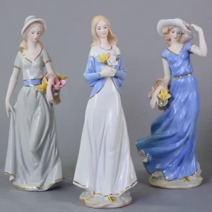 30cm European Style Light Luxury Blonde Girl Ceramic Art Ornaments Wine Cabinet Study Entrance Jewelry Western Ceramic Gift